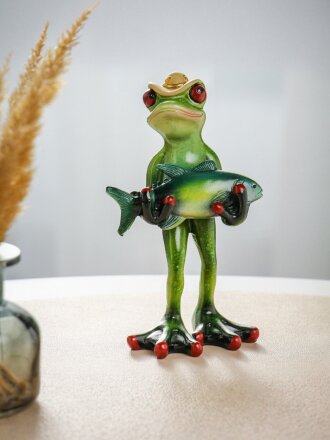 Лягушка с рыбой