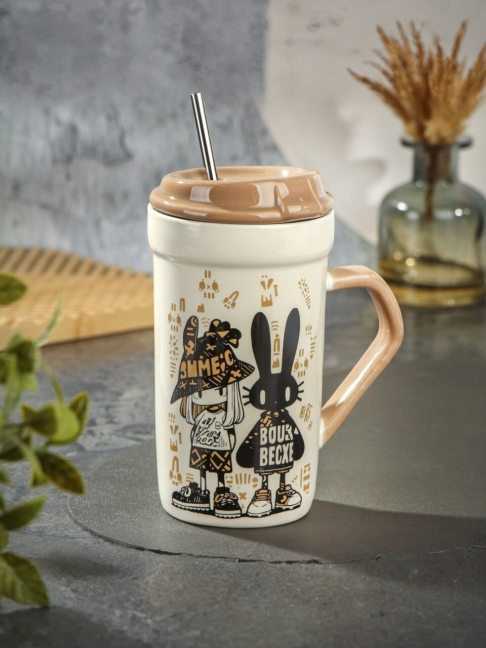 Кружка керамика, 580 мл, Кролики тренд, с крышкой, с трубочкой, с крышкой, Y4-9006, в ассортименте
