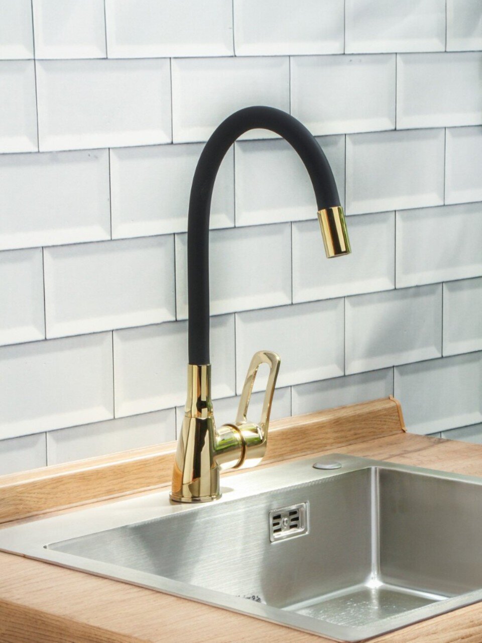 Смеситель для кухни, Aqwin, гибкий излив, с картриджем, золото, A57150-4