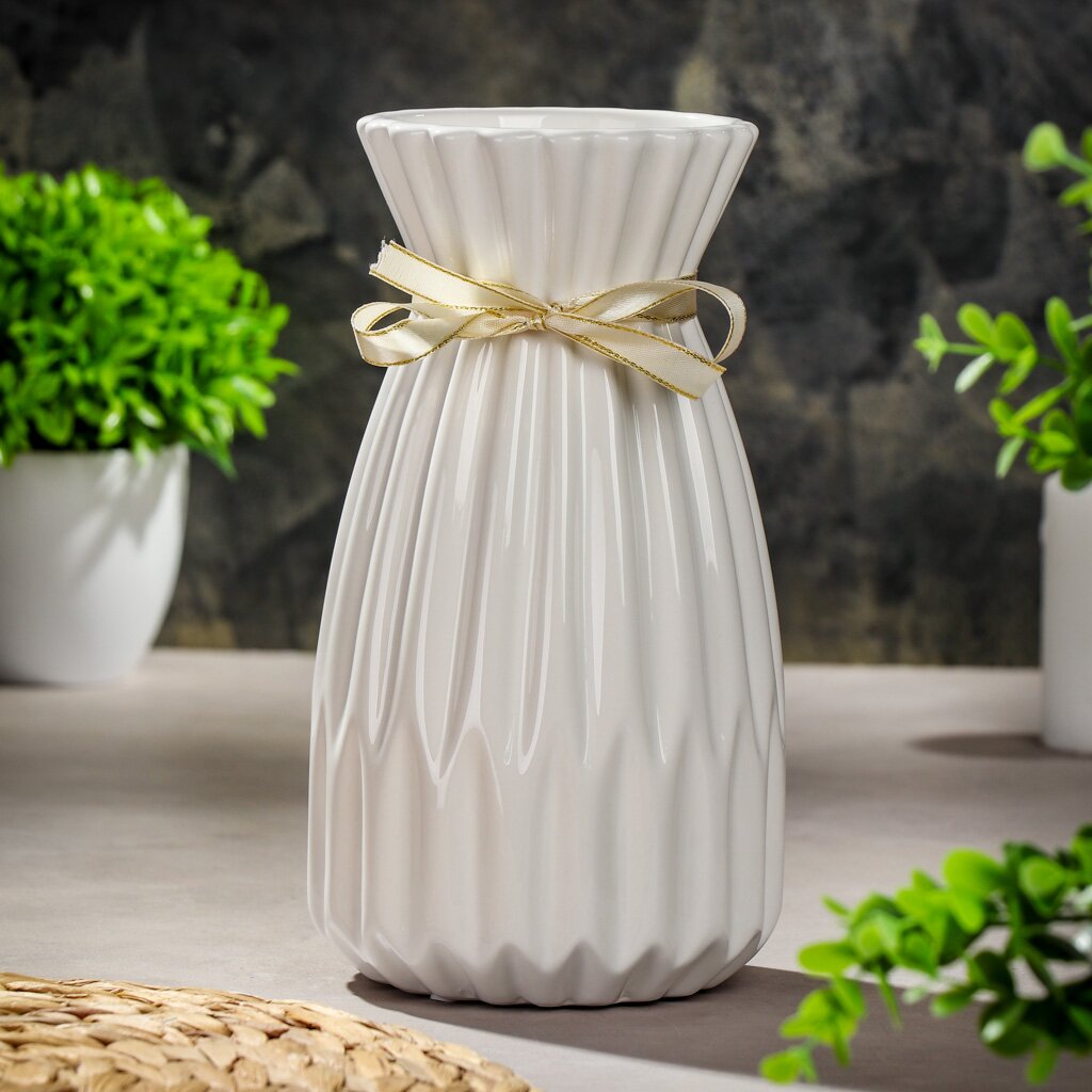 Ваза керамика, настольная, 24.5х11 см, Презент, Y4-3811, белый глянец ваза керамика настольная дама в шляпе y6 10024