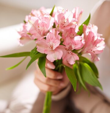 Подарки жене на 8 марта