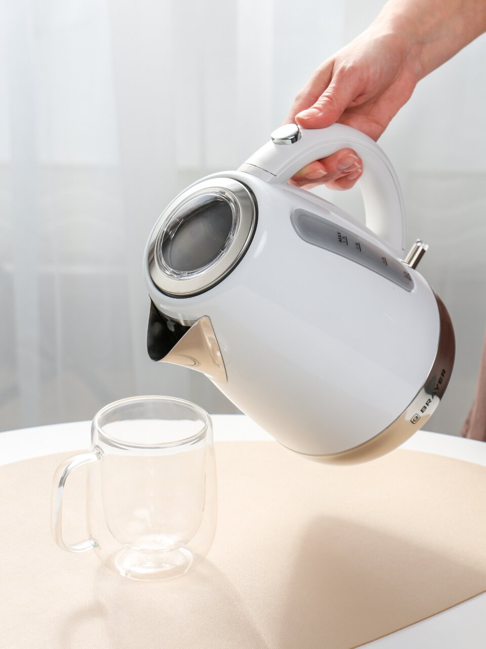 Чайник электрический Brayer 6110BR белый 17 л 2200 Вт скрытый нагревательный элемент нержавеющая сталь 2239₽