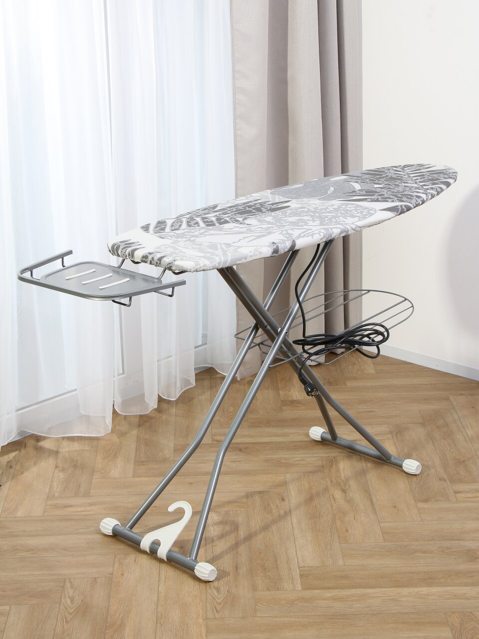 Доска гладильная 129.5х46 см, подставка для утюга, полка для белья, удлинитель 3 м, Марья Искусница