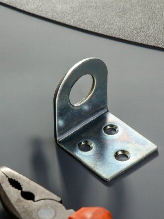 Проушина для навесного замка угловая, 40х90 мм, оцинкованная, d20 мм, Кунгур, 4 122