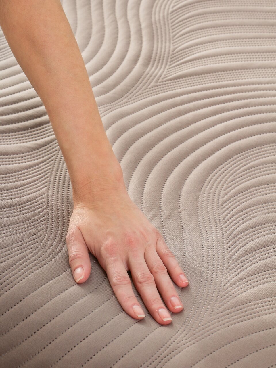 Покрывало евро, 220х240 см, 100% полиэстер, стеганое, Silvano, Модерн, беж