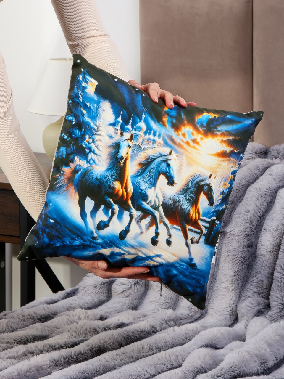 Подушка декоративная, 40х40 см, Новый Год,Тройка, 100% полиэстер