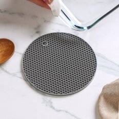 Подставка под горячее, силикон, 17.5х17.5 см, серая, Daniks