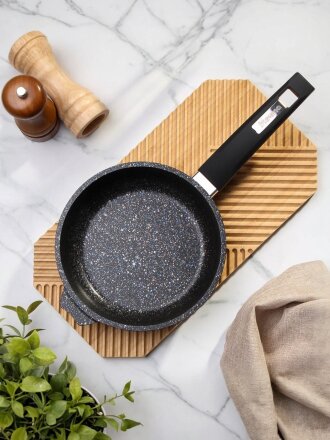 Сковорода литой алюминий, 18 см, антипригарное покрытие, Мечта, Гранит star Induction Pro, бакелитовая ручка, 18803И