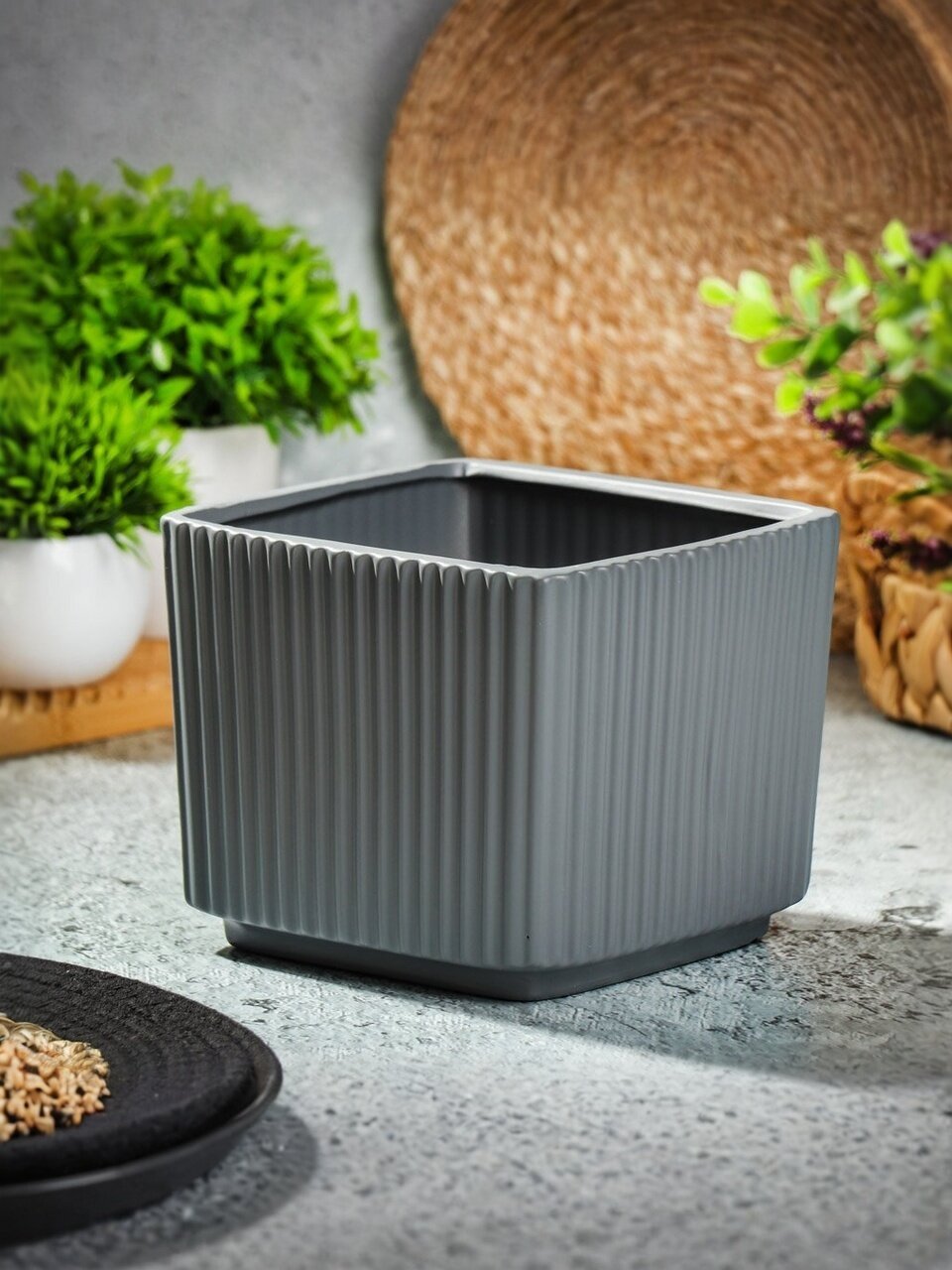 Кашпо керамика, 1.7 л, 14х13 см, серое, Ребро, Y4-8776