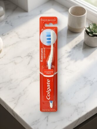 Зубная щетка Colgate, Классика Плюс, средней жесткости, FVN50306, в ассортименте