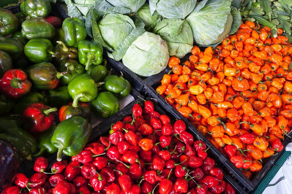 Где покупать сезонные овощи и фрукты