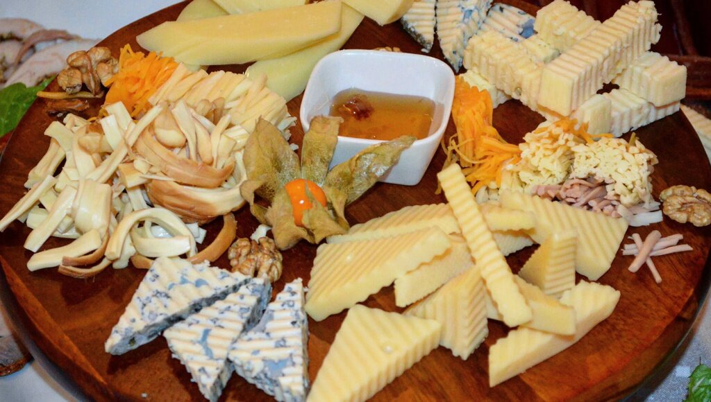 4 важных правила идеальной сырной тарелки – блог интернет-магазина  Порядок.ру