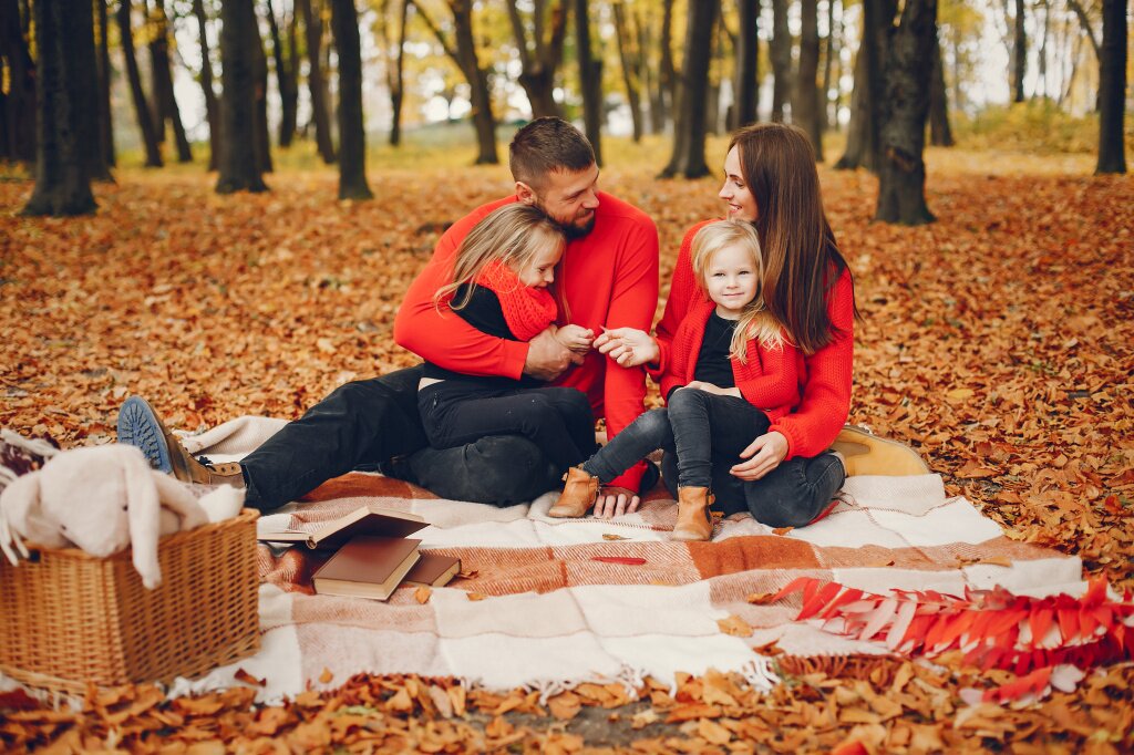 family-with-cute-kids-autumn-park.jpg