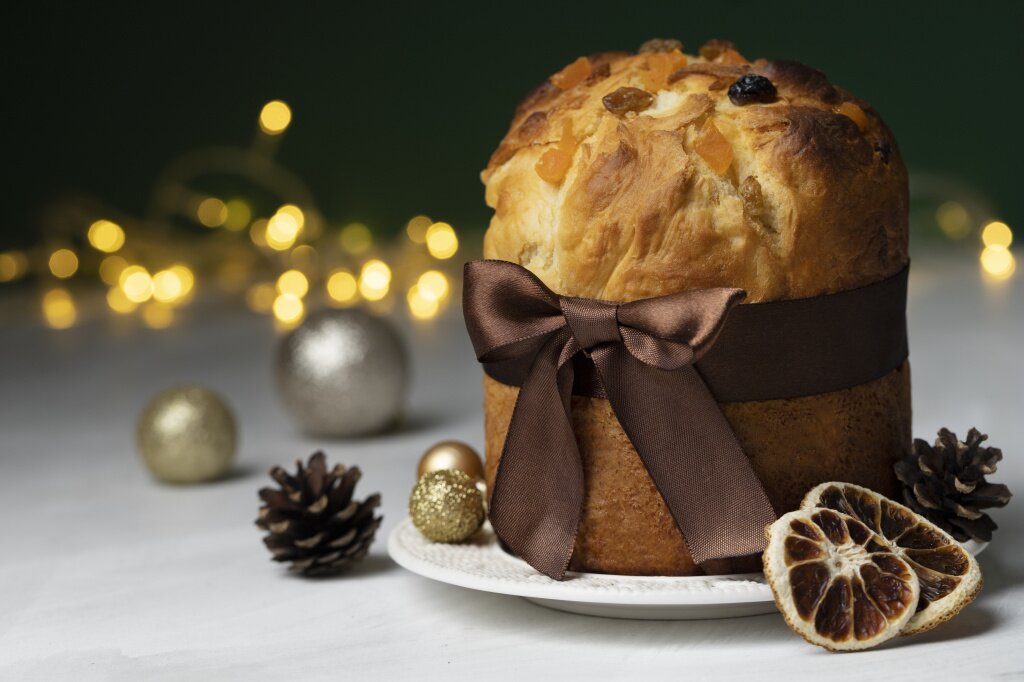 краффин rozdestvenskii-panettone-s-koricnevoi-lentoi.jpg