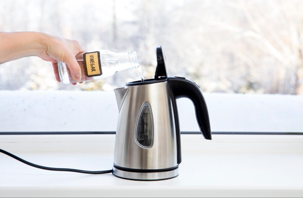 Как быстро и эффективно почистить чайник от накипи в домашних условиях