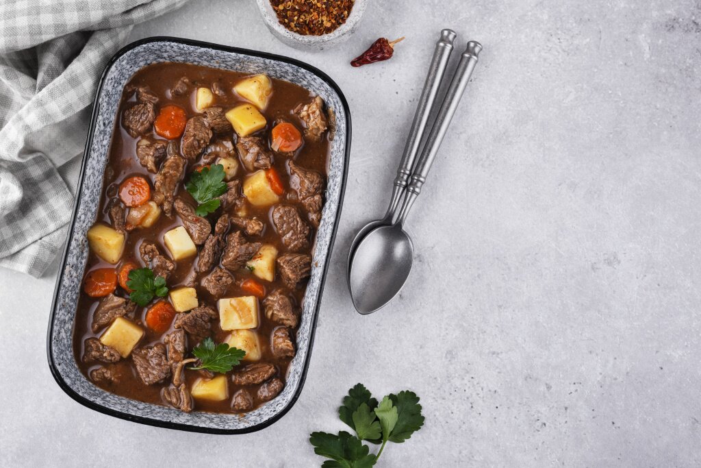 форма delicious-goulash-ready-dinner (1).jpg