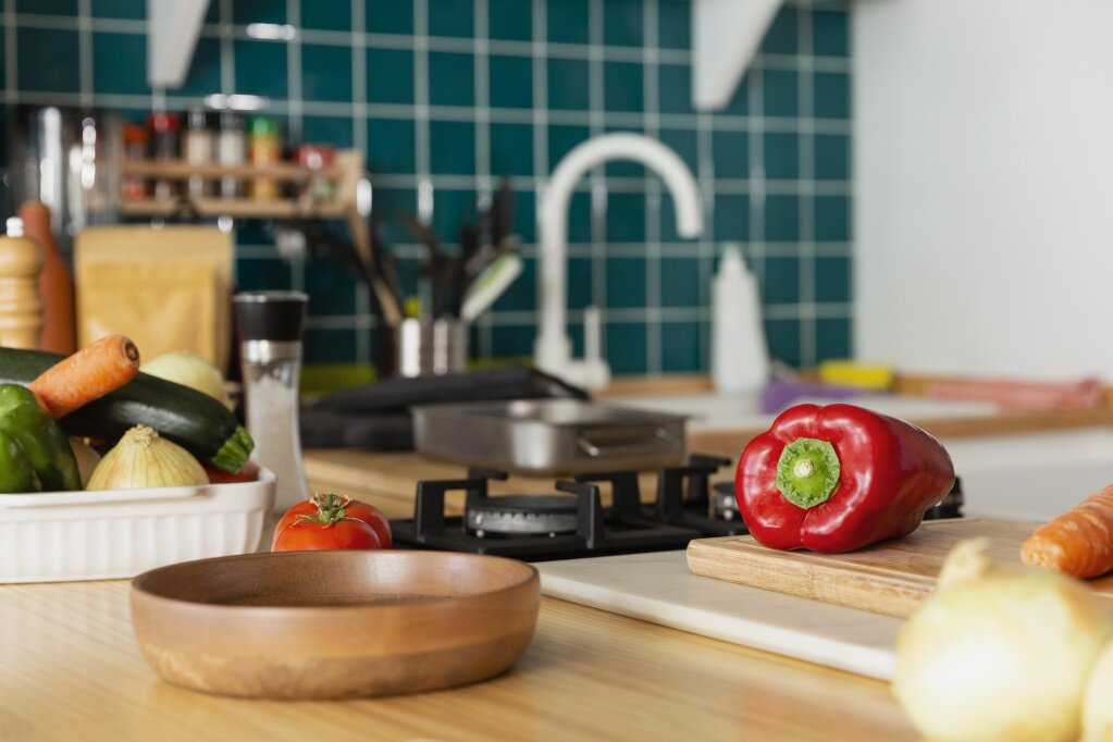 arrangement-with-food-kitchen.jpg