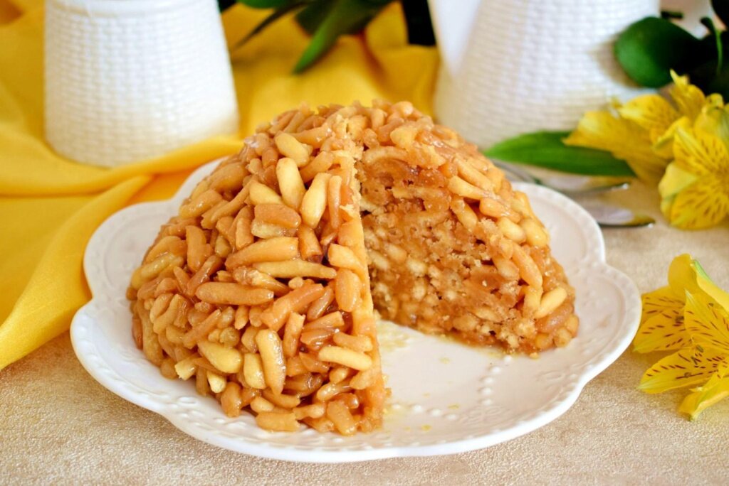Сладкий рецепт десерта медово-ореховый: приготовление и секреты