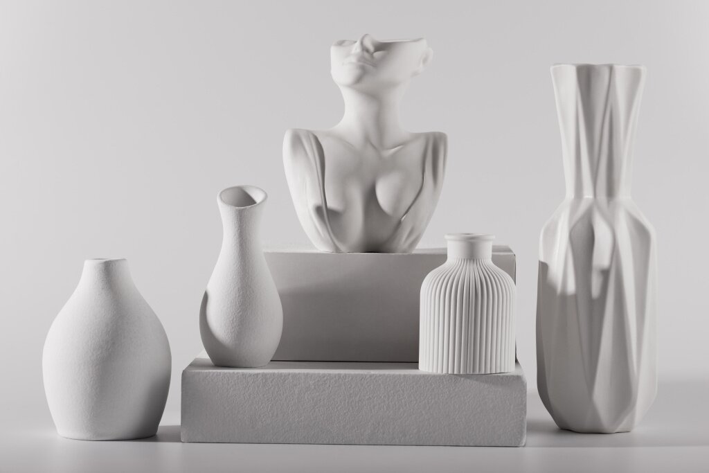 white-modern-vases-assortment.jpg