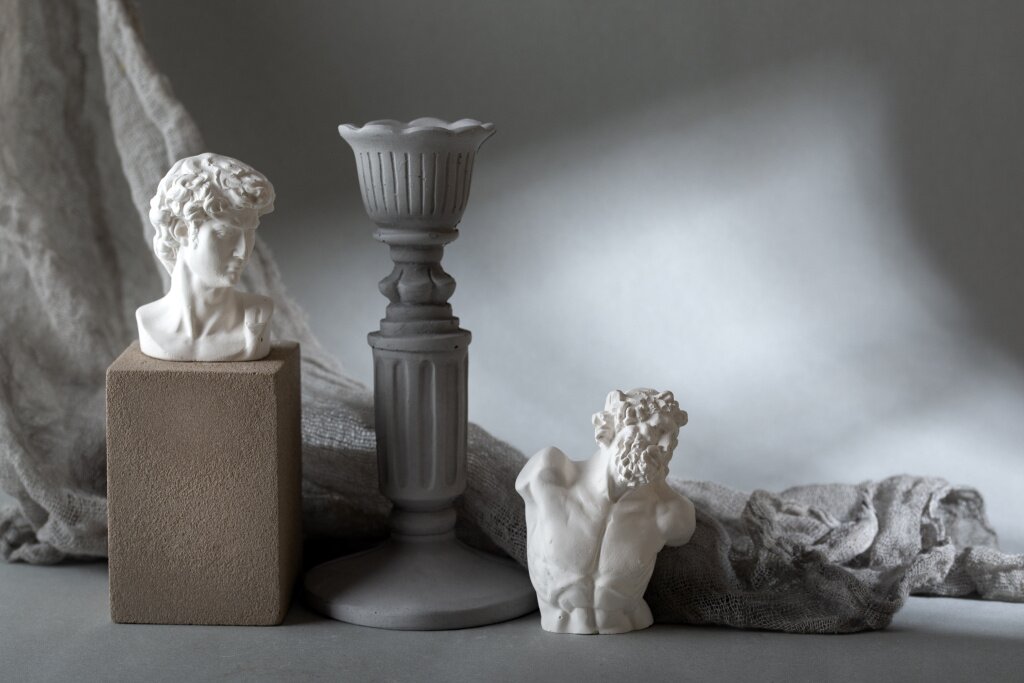 beautiful-roman-figure-carving.jpg