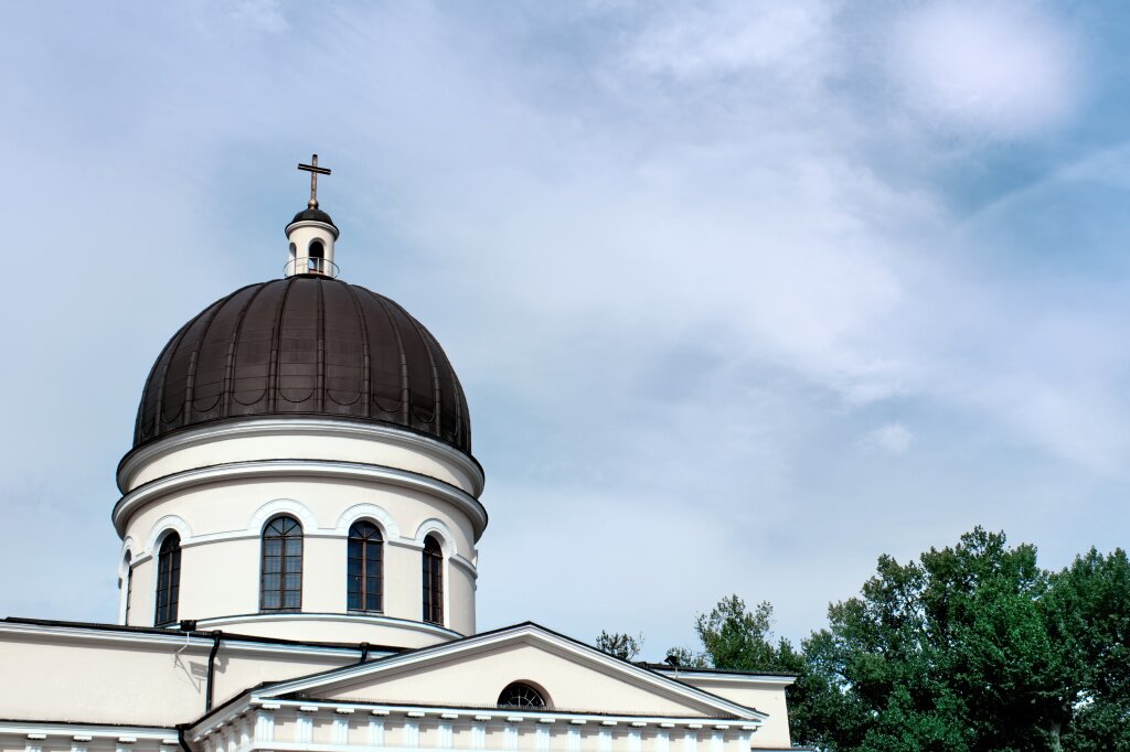 krupnym-planom-na-krasivyi-hristos-sobor.jpg