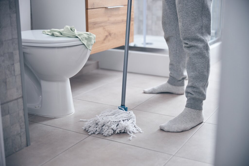 modern-man-standing-floor-ceramic-toilet-bowl.jpg