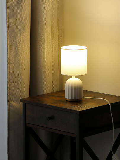 Светильник настольный E14, 40 Вт, белый, абажур белый, BY, Люцерн, 476-447