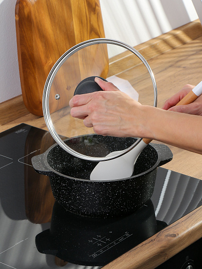 Кастрюля алюминий, антипригарное покрытие, 2 л, крышка стекло, круглая, Гурман, Fit