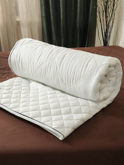 Одеяло евро, 200х220 см, Hotel collection, Файбер 100% полиэстер, 350 г/м2, зимнее, чехол 100% хлопок, кант, IVVA