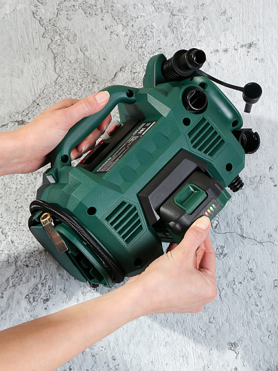 Компрессор Favourite, OBS 21AC, 20 л/мин, 10 бар, аккумуляторный, 21В, воздушный, 1х2 Ач, ЗУ, 152161321