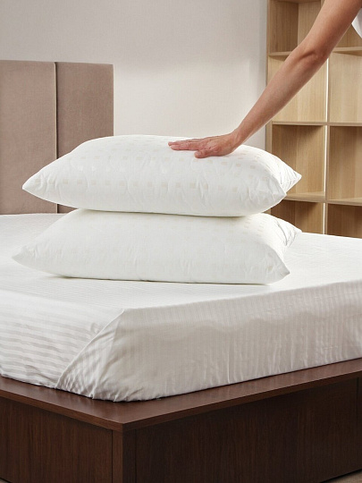 Подушка 50 х 70 см, Лебяжий искусственный пух, тик, эвкалиптовое волокно, на молнии, Silvano