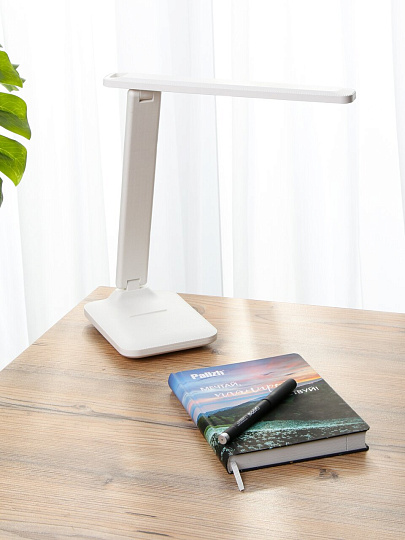 Светильник настольный, 5 Вт, USB+адаптер, белый, абажур белый, A100085, на подставке