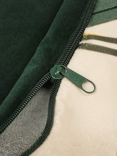 Наволочка декоративная Композиция с зеленым листом, 100% полиэстер, 40 х 40 см