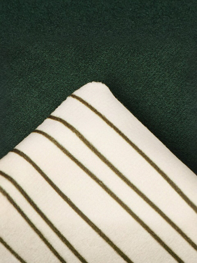 Наволочка декоративная Композиция с зеленым листом, 100% полиэстер, 40 х 40 см