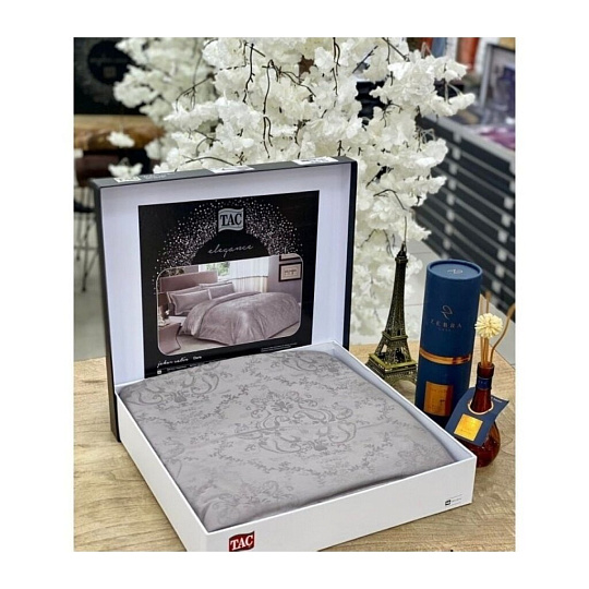 Постельное белье евро, простыня 240х260 см, 4 наволочки 50х70 см, пододеяльник 200х220 см, TAC, страйп-жаккард, коллекция Jakar, Daria 4141-08392