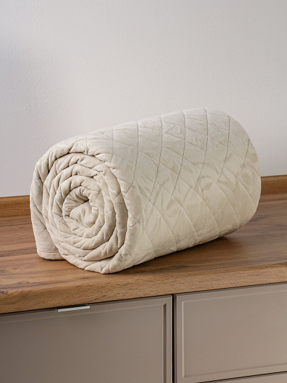Покрывало евро, 240х260 см, 100% полиэстер, стеганое, Silvano, Flora, молочное