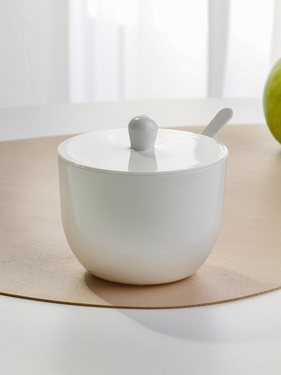 Сахарница 400 мл, пластик, с крышкой и ложкой, белая, Альтернатива, Джелли, М8295