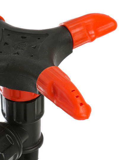 Разбрызгиватель четырехлепестковый, пластик, быстросъемный, на ножке, Grandy, черный с красным