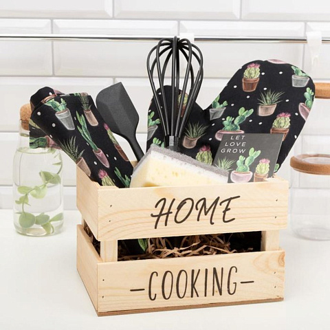 Набор подарочный Home cooking: полотенце, варежка-прихватка, кухон. лопатка, венчик, губка, 7075971