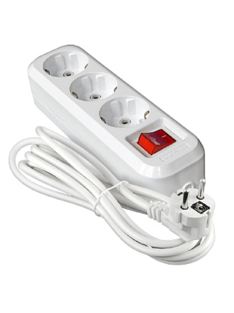 Удлинитель бытовой 3 гнезда, 5 м, ПВС, 3х1 мм², с заземлением, выключатель, UNIVersal, S-303, 9631987