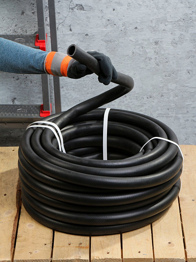 Шланг поливочный 3/4 '' '', внутренний d25 мм, 25 атм, армированный, 25 м, 3 слоя, Клевер, ТЭП, черный