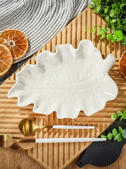 Блюдо керамика, фигурное, 14х20х2 см, белое, Лист, Y4-3731