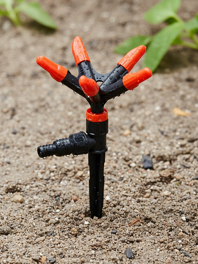 Разбрызгиватель пятилепестковый, пластик, на ножке, быстросъемный, Grandy, черный