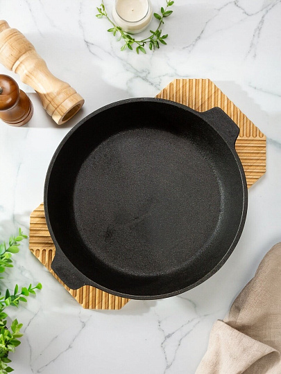 Жаровня чугун, 26 см, с двумя ручками, Гурман, DavrMetall, индукция