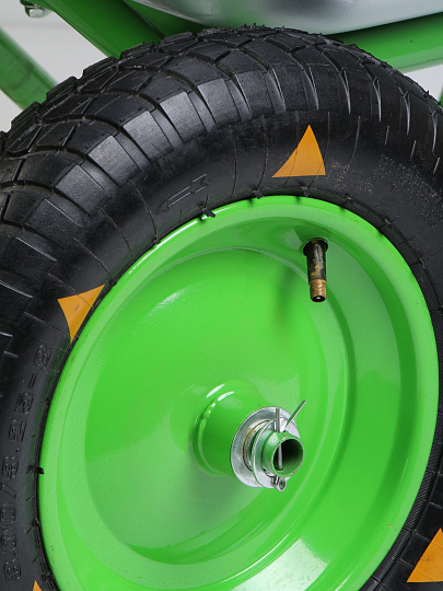 Тачка строительная двухколесная, металл, 250 кг, 100 л, 0.7 мм, втулка D20 мм, PR3.25х8, уцененный товар