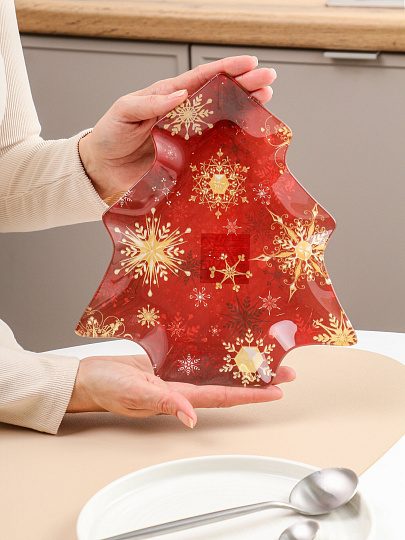 Блюдо стекло, 22.5х25 см, Снежинки на красном, Daniks