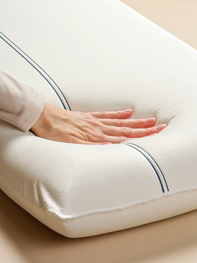 Подушка ортопедическая, 70х42х10, с эффектом памяти, средняя, A220031