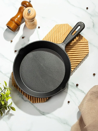 Сковорода чугун, 24 см, Y4-8873