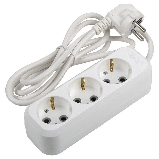 Удлинитель бытовой 3 гнезда, 5 м, ПВС, 3х1 мм², с заземлением, 16 А, 3500 Вт, General Lighting Systems, 470094