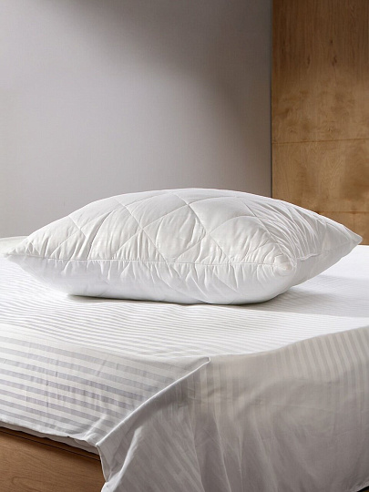 Подушка 70 х 70 см, Файбер 100% полиэстер, чехол 100% полиэстер, средняя, Майская ночь